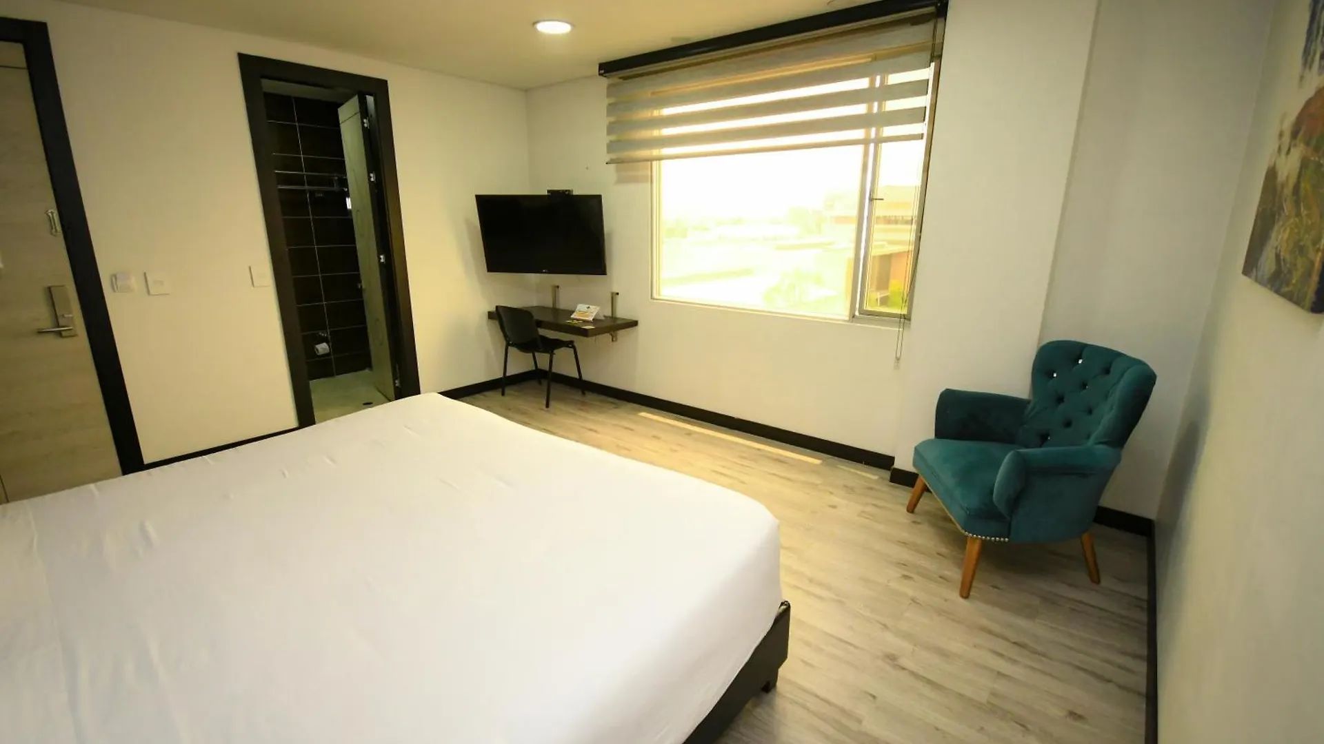 Hotel American Visa Tower Bogotá 4*,  Colombia