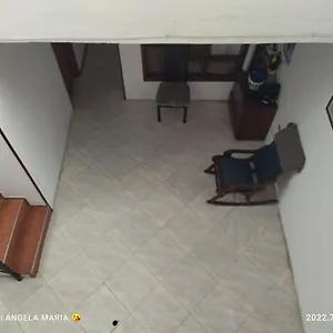 https://hospedaje-londoo.cali-hotels.com